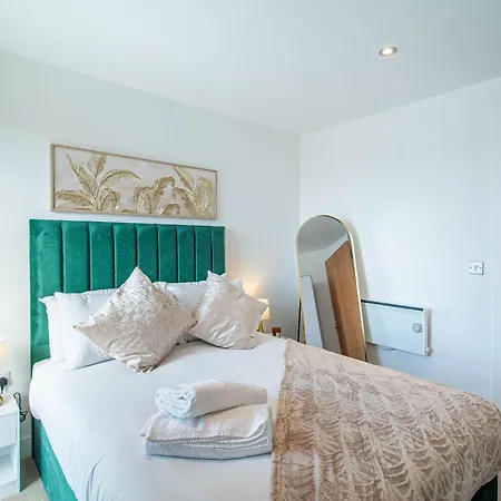 Dock 2 Bedrooms Private Balcony * Leeds (West Yorkshire)