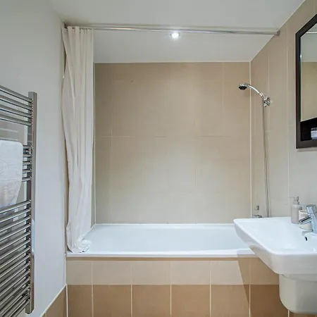 Apartment Dock 2 Bedrooms Private Balcony