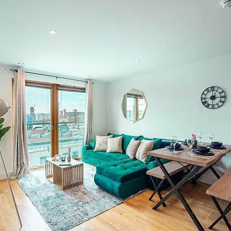 Dock 2 Bedrooms Private Balcony